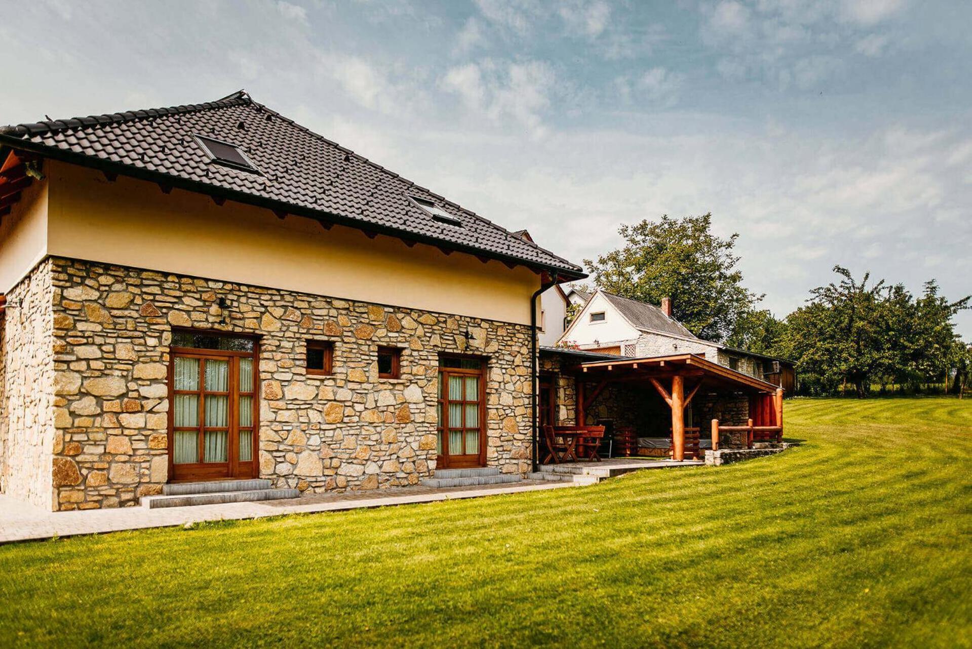 Kakukk Vendeglo Panzio Bed & Breakfast Bánd Eksteriør bilde