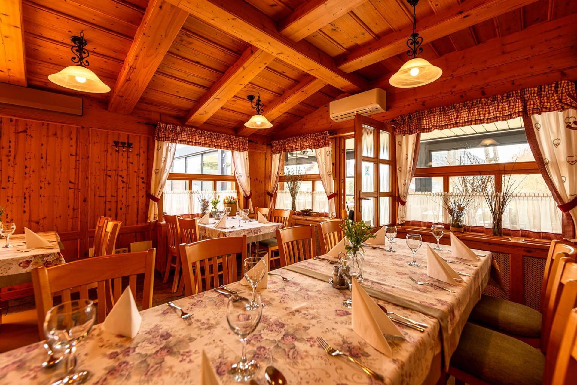 Kakukk Vendeglo Panzio Bed & Breakfast Bánd Eksteriør bilde